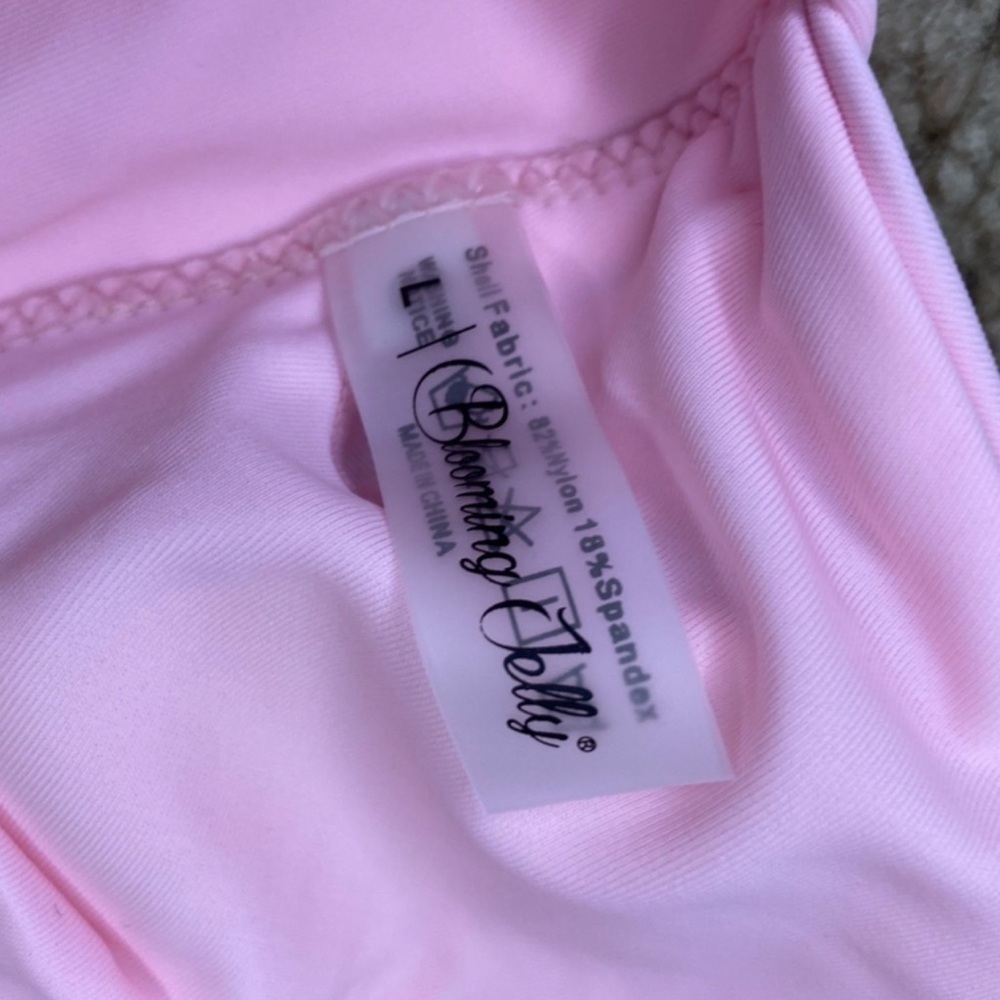 NWOT Blooming Jelly Women’s High Waisted Two Piece Bikini Set Size L - Picture 3 of 4